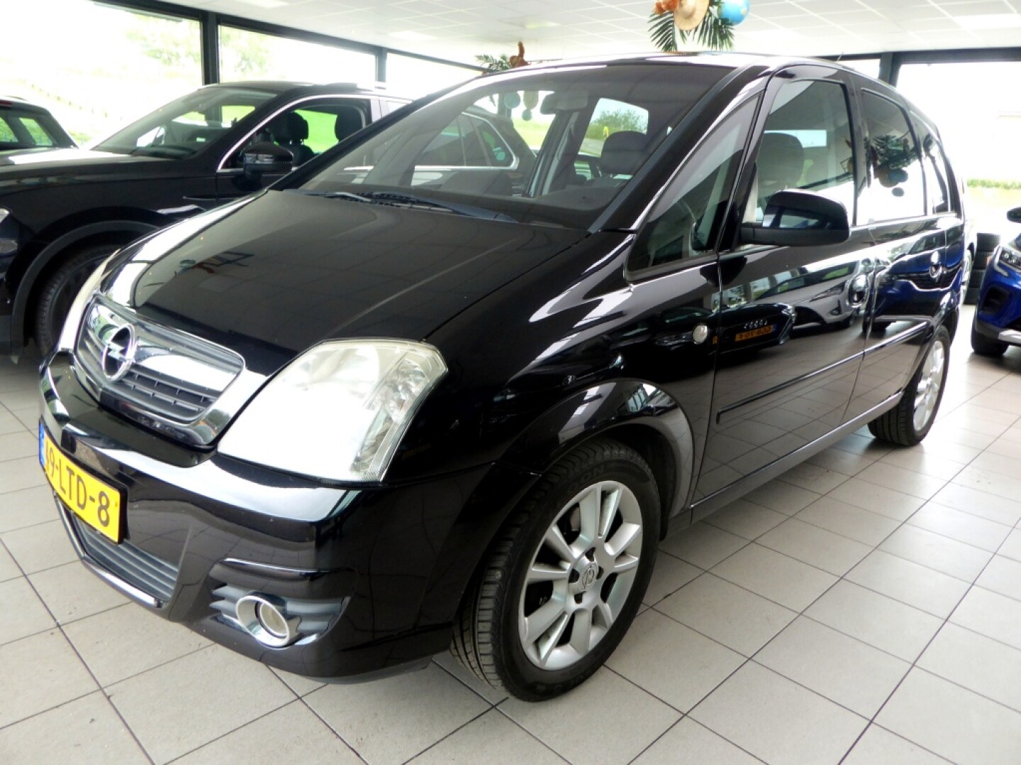 Opel-Meriva-0