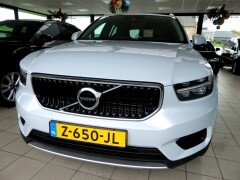 Volvo-XC40 HYBRIDE-2