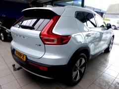 Volvo-XC40 HYBRIDE-5