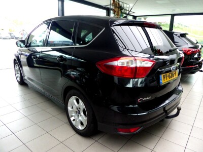 Ford-C-MAX-6