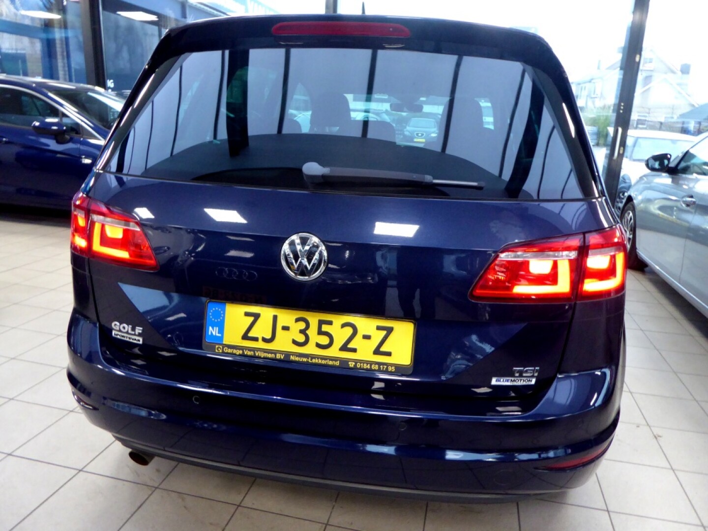 Volkswagen-Golf Sportsvan-6